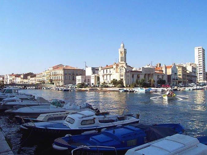 Hotel L'Orque Bleue Sète Exteriör bild